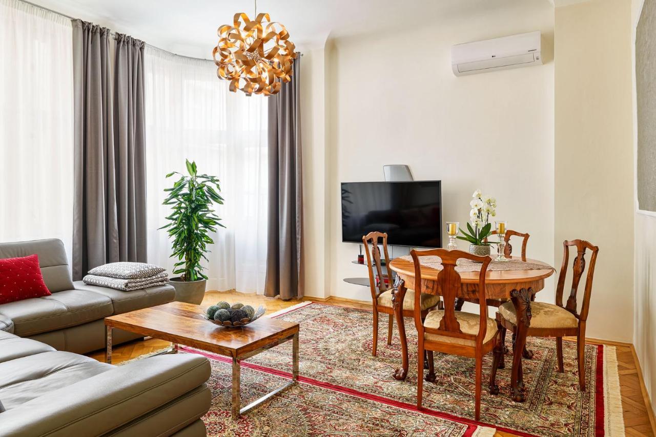 Pragueone Apartment,A/C,Terrace Exterior foto